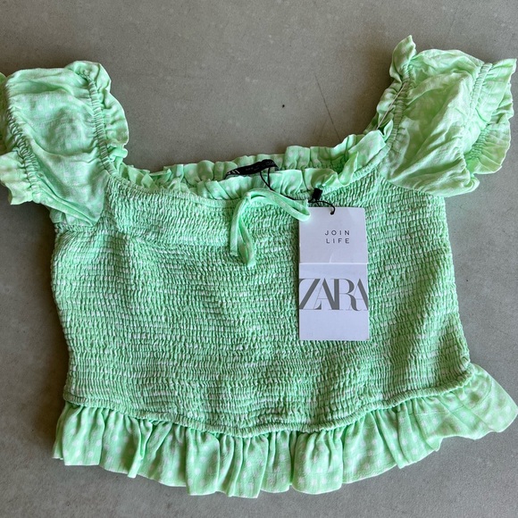 Zara Mint Green Smocked Crop Blouse with Ruffles. NWT - Picture 4 of 4